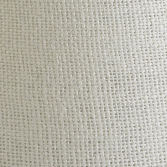 Detalle de estructura metal negro en lámpara colgante Tala saco beige ALEMAR - Vista lateral