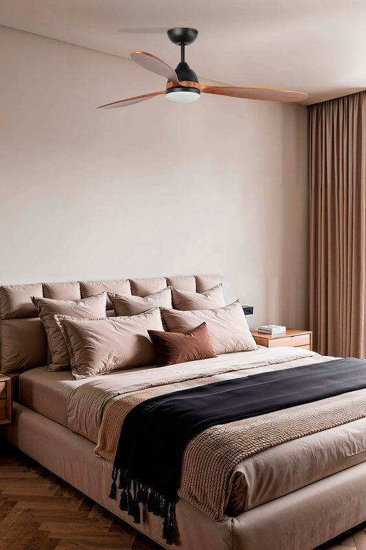 Ventilador de techo LED FARO Poros L 33527WT, negro/nogal, serie 3324, con sistema Tuya Smart, 6 velocidades, silencioso, 132cm, LuzGurú