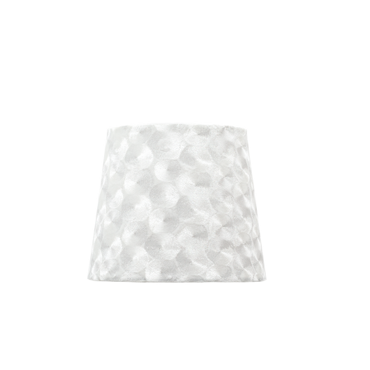 Pantalla Fátima fabricada en Textil color Blanco Nacar, ideal para lámparas