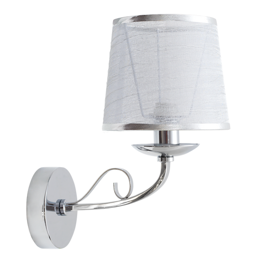 Aplique Sumba fabricado en metal color cromo, ideal para interiores con luz difusa