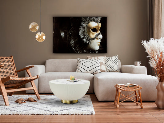 Mesa de Centro Redonda Candy 72 cm Blanco y Latón Schuller en ambiente decorado | Schuller
