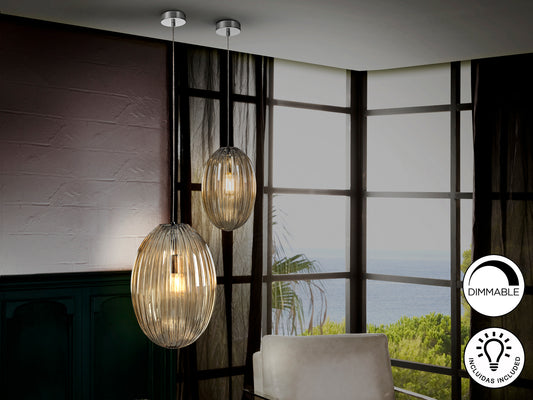 Lámpara Colgante Ovila 20 cm Cromo y Cristal Coñac Schuller en ambiente decorado | Schuller