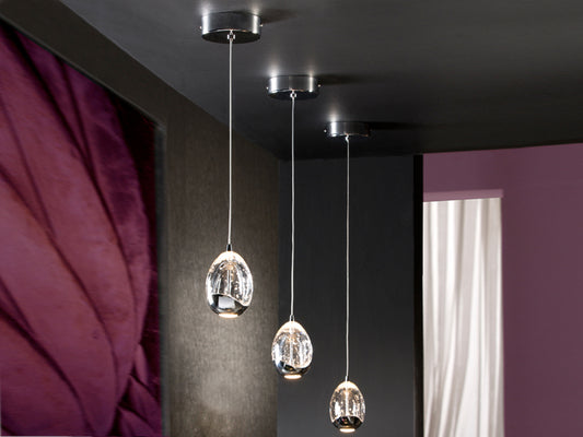 Lámpara Colgante Rocío 1 Luz LED 5W Cromo y Cristal Schuller en ambiente decorado | Schuller