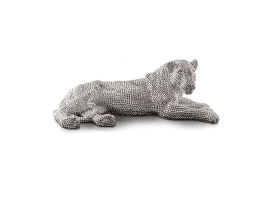 Figura Decorativa Leona Tumbada 64 cm Acabado Plata Schuller en ambiente decorado | Schuller
