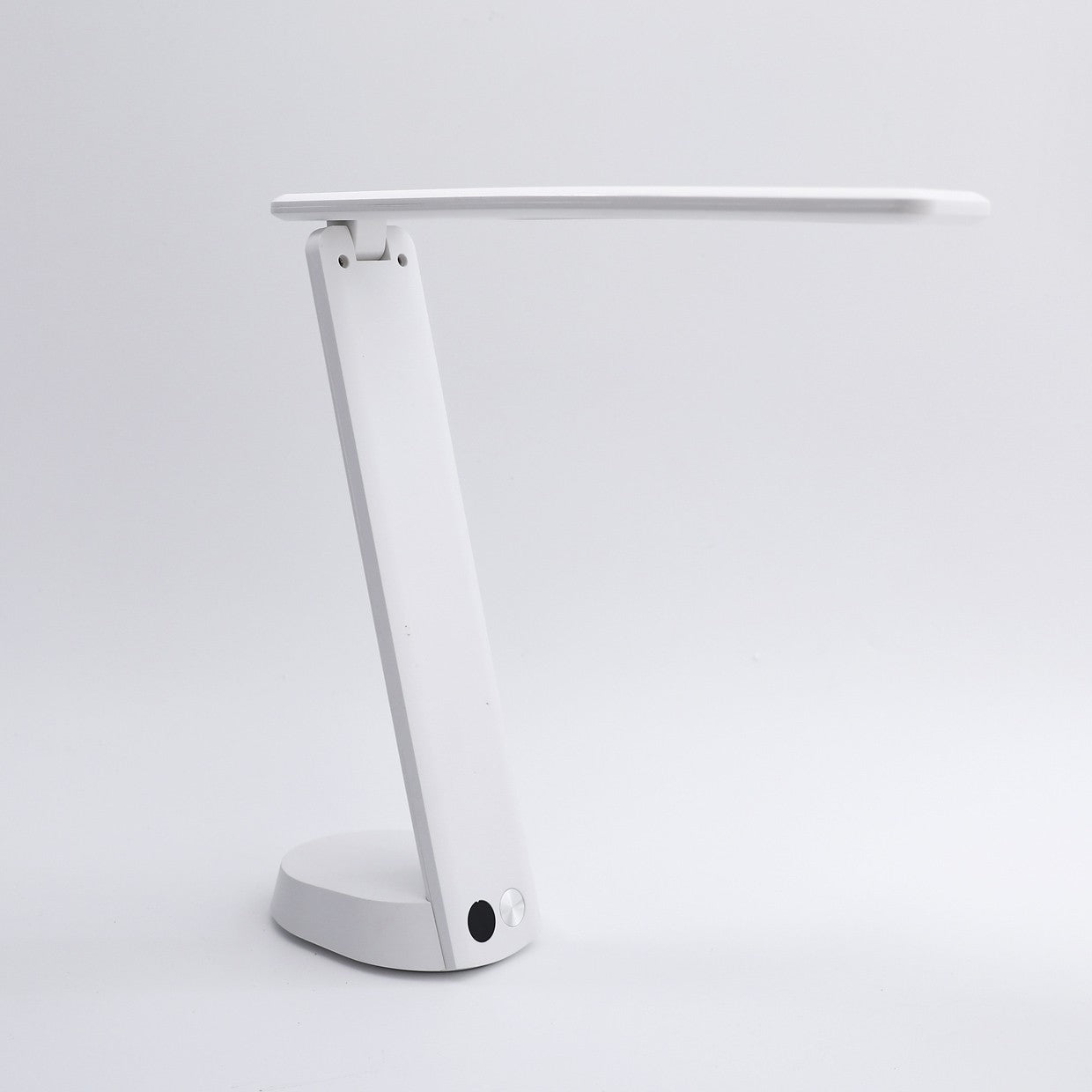 Flexo linterna BLUM plegable en uso como linterna - Vista lateral