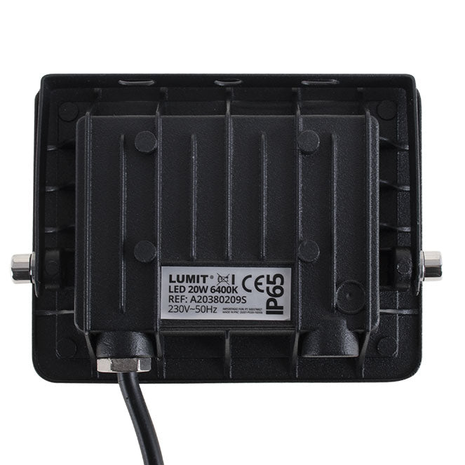 Proyector LED con protección IP65 para exterior