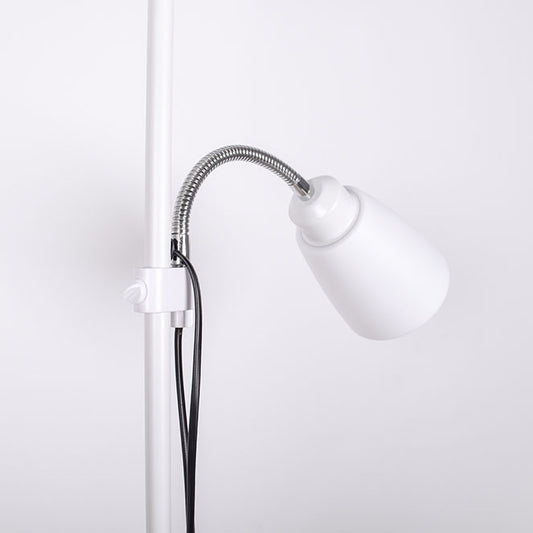 Lámpara VARESE fabricada en metal color blanco con brazo de lectura orientable