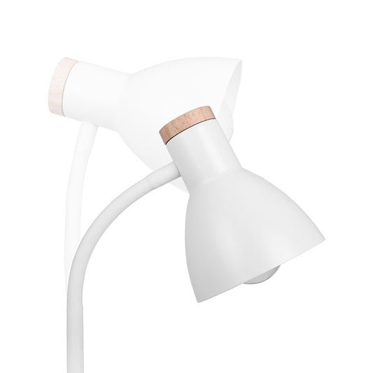 Lámpara de pie Argos fabricada en metal color blanco y madera natural, estilo nórdico.