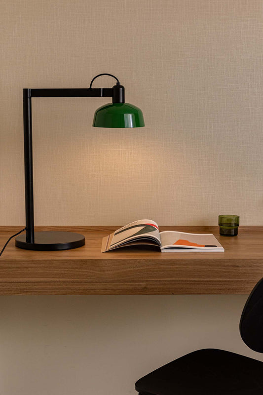 Lámpara de sobremesa TATAWIN verde de FARO en ambiente interior, diseño clásico en acero con iluminación focal E27 LED, modelo 20337-144