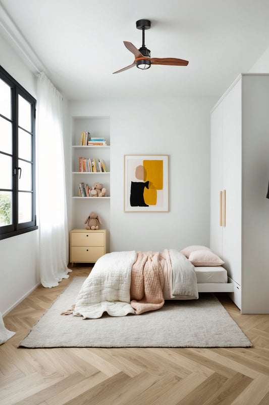 Ventilador de techo LED JUST FAN S Negro/Nogal WIZ FARO 33425WW-10 en ambiente hogareño u oficina, con luz integrada, motor DC, ventilación eficiente y mando a distancia.