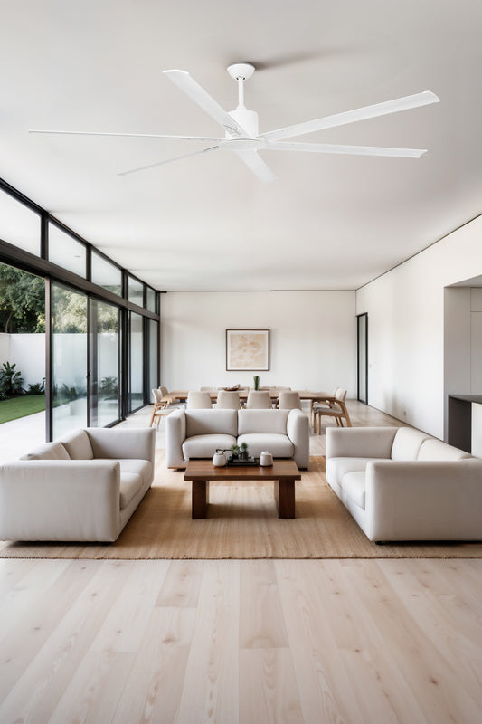 Ventilador de techo ANDROS XXL blanco de FARO modelo 33461A en ambiente moderno, con motor DC silencioso, mando a distancia, función inversa y compatibilidad para techos inclinados, diseño contemporáneo de la colección 1327 para ventilación eficiente en interiores luminosos.