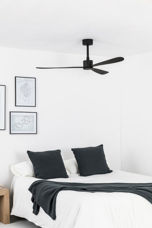 Ventilador de techo AMELIA L negro mate FARO 33761WT con smart TUYA, diseño orgánico sin luz y motor DC en ambiente hogareño inteligente