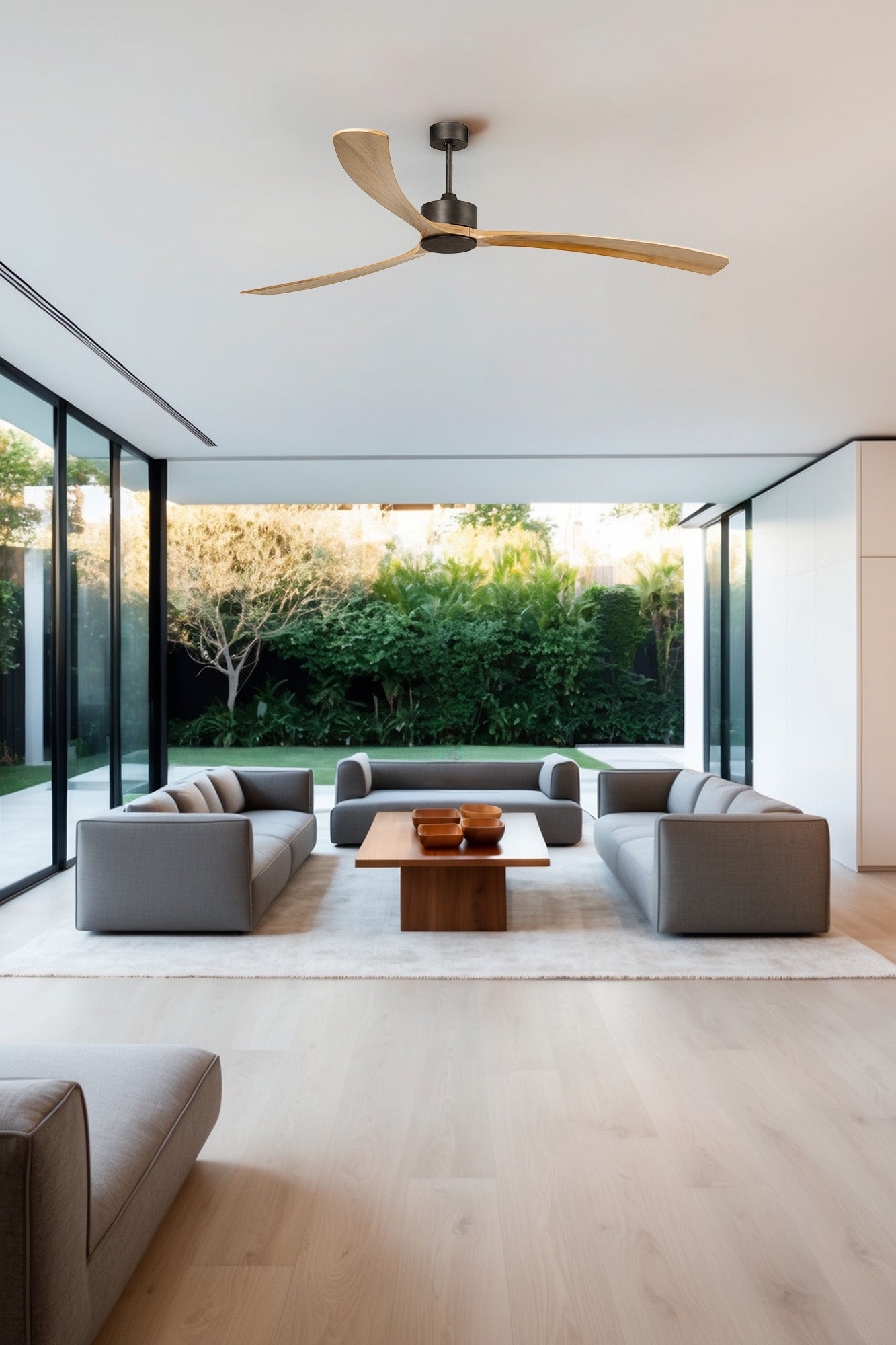 Ventilador de techo KAUAI XXL marrón Tuya Smart Home FARO 34200AWT en ambiente hogareño, motor DC sin luz para ventilación en grandes espacios