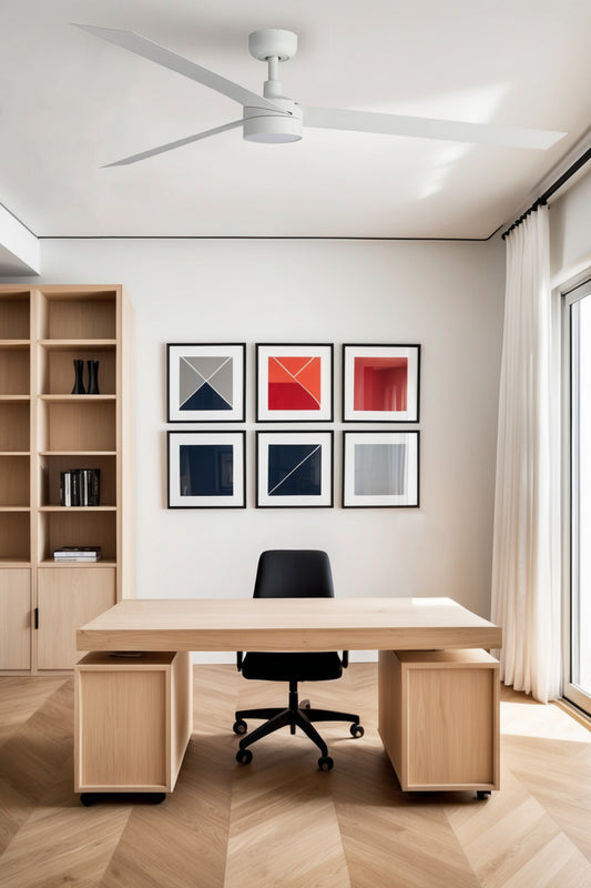 Ventilador de techo CRUISER XL LED blanco TUYA con luz regulable y motor DC en ambiente hogareño moderno, modelo FARO 34292WT-1TW para ventilación inteligente y hogar smart.