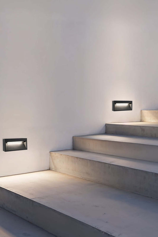 Luminaria de pared exterior PATH gris oscuro FARO 70508-110 en aluminio LED SMD IP44, aplique de pared para iluminación exterior en ambiente residencial