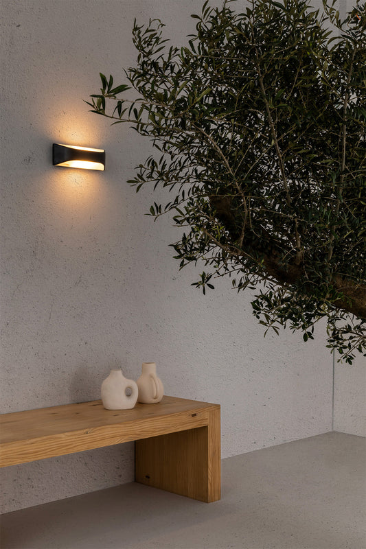 Luminaria de pared VIEW Aplique gris oscuro FARO 71519 en ambiente exterior de jardín y terraza, iluminación decorativa IP54 en material ABS PC