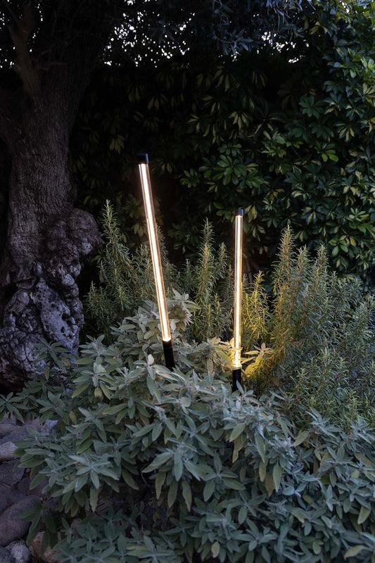 Estaca iluminación exterior BAMBOU 1068 negro mate FARO 75556 en jardín, luminaria superficie aluminio cristal LED para paisajismo