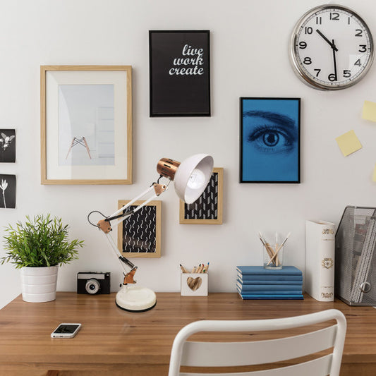 Flexo articulable blanco/cobre (Rutilo) de Fabrilamp – 140371067, iluminación de metal para escritorio u oficina