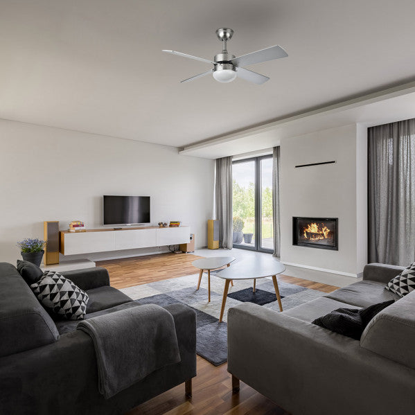 Ventilador de techo Sofia DC en níquel satinado de 107 cm con aspas reversibles en madera de haya, motor eficiente DC, mando a distancia incluido, ideal para interiores domésticos, modelo Abrila 175992433