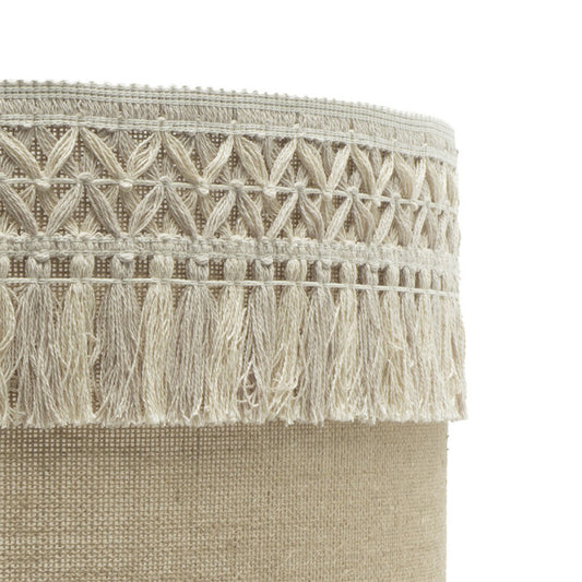 Lámpara colgante Ekaterina de Abrila, modelo 188295001, en blanco con pantalla de saco textil 50x50cm, 2 bombillas E27, luz difusa para decoración de interiores domésticos, estructura metálica con pasamanería elegante.