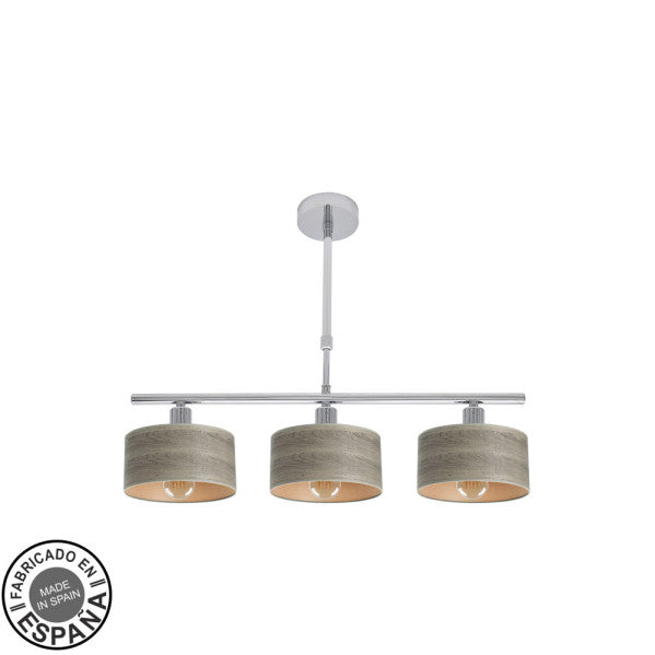 Lámpara Gilda de Abrila en acabado cromo y madera gris, diseño minimalista vintage con 3 casquillos E14, ideal para iluminación interior doméstica y decoración en metal y textil.