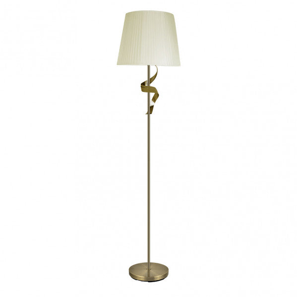 Lámpara de pie Baeza con estructura de cuero y pantalla beis textil, diseño vintage clásico de Abrila para decoración interior doméstica, modelo 201941014 en tonos beige y metal.