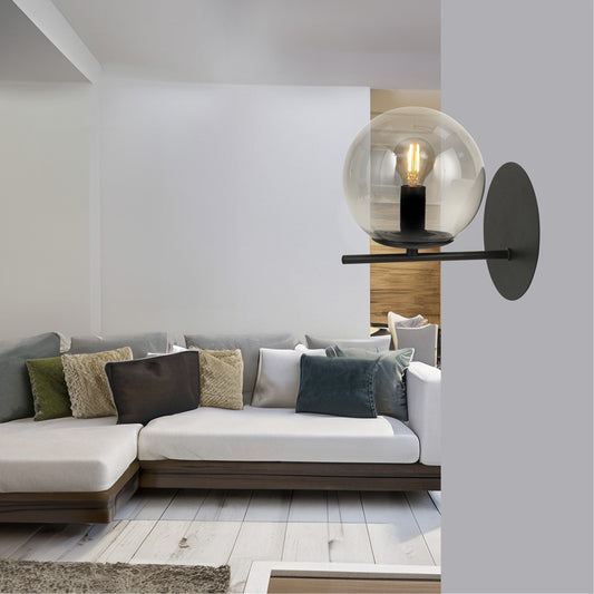 Aplique Boston fabricado en Acero color Negro con tulipa de Cristal Fumé