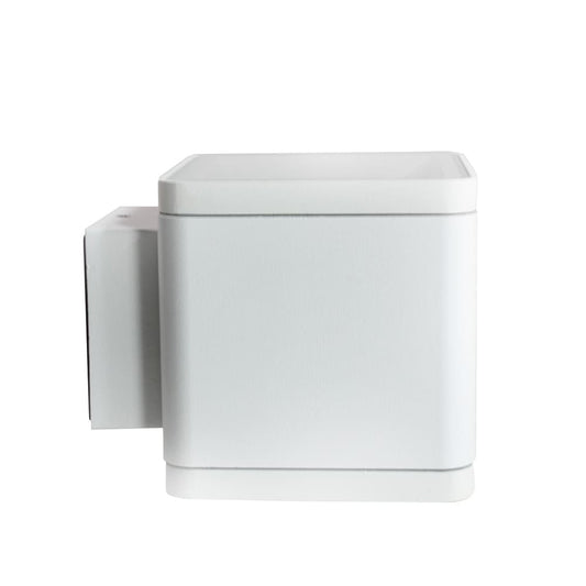 Aplique Antop fabricado en aluminio color blanco mate