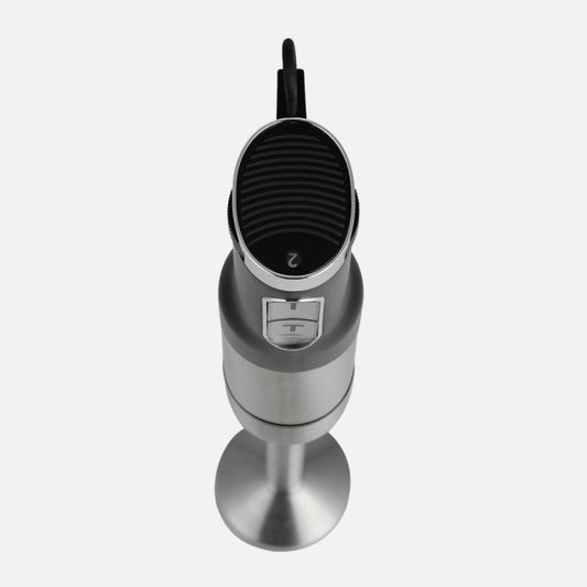 Batidora de Mano Amur 1500 W Negro/Níquel con Accesorios Fabrilamp instalada en ambiente decorativo de salón o dormitorio | Fabrilamp / Abrila