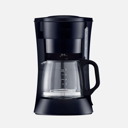 Cafetera de Goteo Xena 6 Tazas 600 W Negro Fabrilamp instalada en ambiente decorativo de salón o dormitorio | Fabrilamp / Abrila