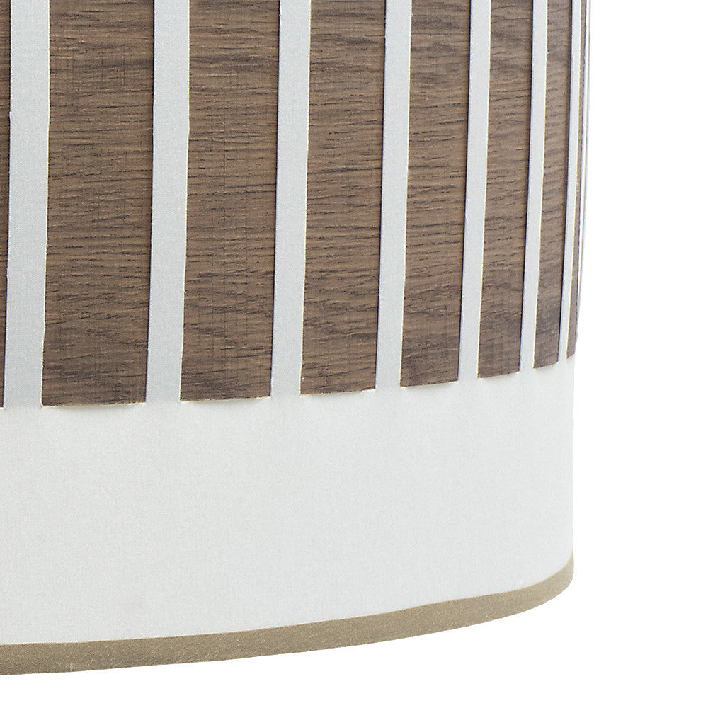 Lámpara colgante Ivanna fabricada en metal con pantalla textil blanco y madera oscura, diseño cilíndrico