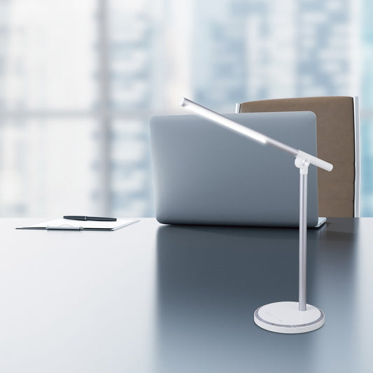 Flexo de sobremesa AJP/Alemar Buros Plata LED 12W - Ref. 10991. Medidas del flexo regulable con 1140 lúmenes y temperatura de color 3000-6000K. LuzGuru.com