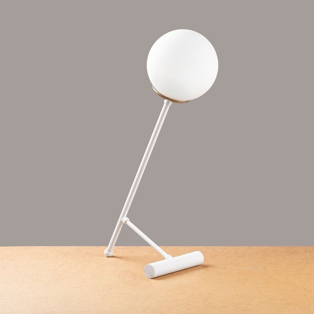 Lámpara de mesa moderna ideal para mesita de noche