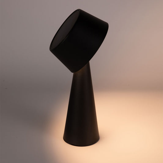 Lámpara Allua fabricada en color Negro, ideal para exterior