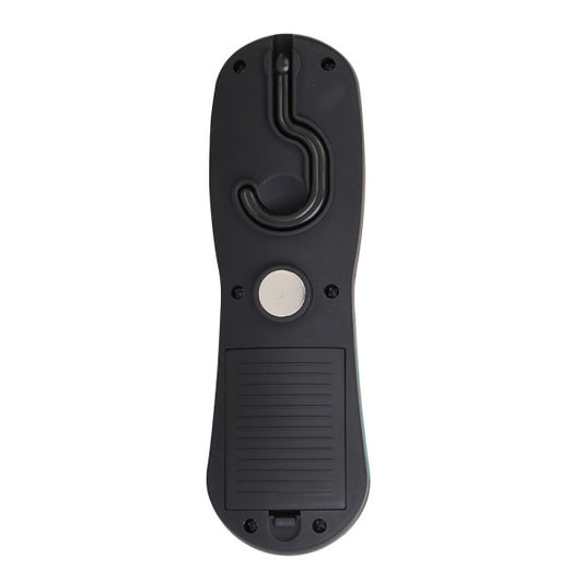 Linterna de Trabajo FOTON 300 Lúmenes Negro/Verde Fabrilamp instalada en ambiente decorativo de salón o dormitorio | Fabrilamp / Abrila