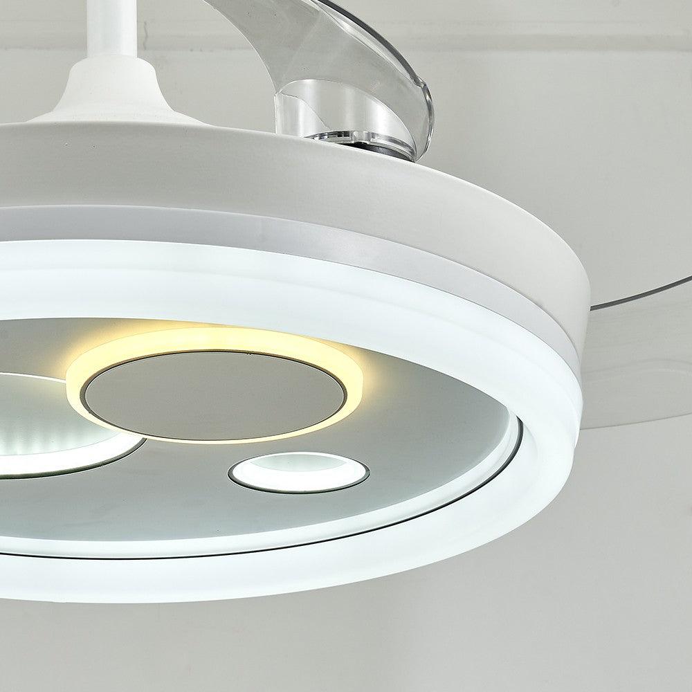 Ventilador moderno con aspas plegables ideal para interior