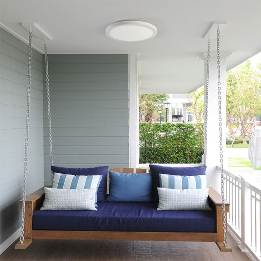 Plafón BILO fabricado en aluminio y acrílico, color blanco