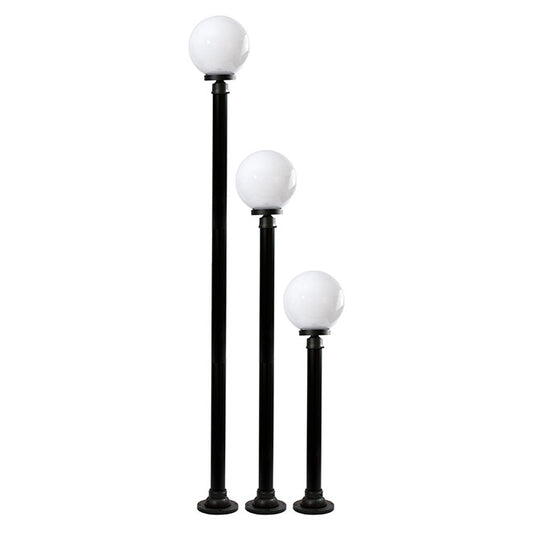Farola AMBIENTE fabricada en Plástico color Negro, ideal para iluminar tu jardín