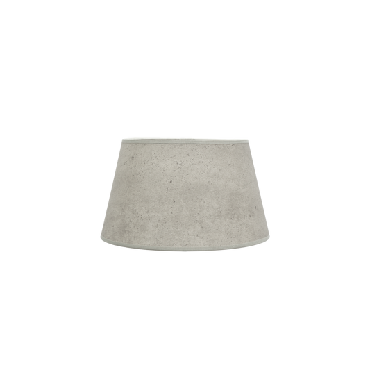 Pantalla Salma fabricada en Textil color Cemento Gris, ideal para lámparas de interior