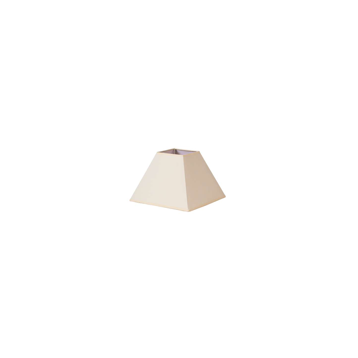 Pantalla Mezzo fabricada en tejido popelín color beige para lámpara