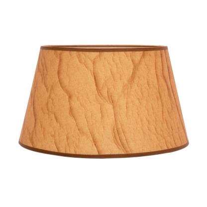 Pantalla Salma E27 Pergamino 45x35x30 cm, diseño conico abierto, fabricada en textil. Iluminación cálida y elegante para tu hogar.