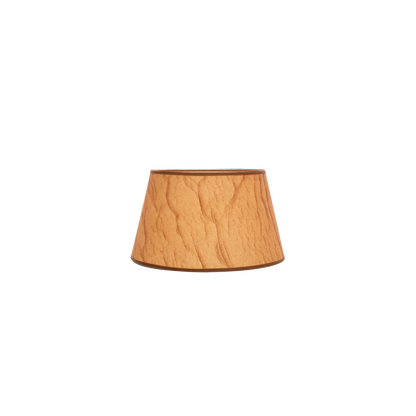 Pantalla Salma fabricada en Textil color Pergamino, ideal para lámparas de mesa