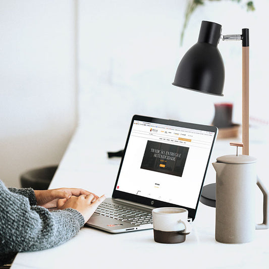 Lámpara DELZA fabricada en Metal y Madera color Blanco/Madera Natural