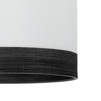 Moderno ventilador de techo con aspas, ideal para salones