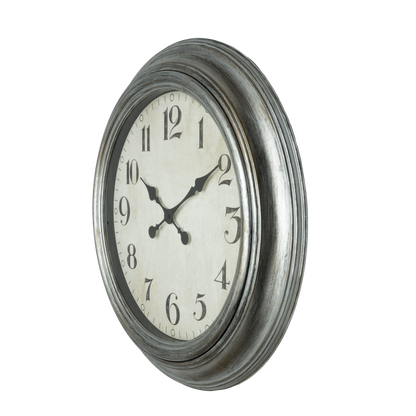Moderno reloj Iniko plateado perfecto para el hogar