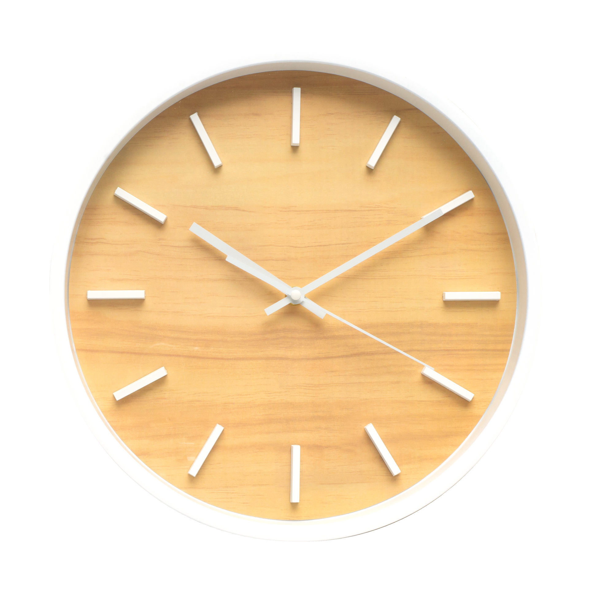 Moderno reloj de pared, perfecto para la cocina