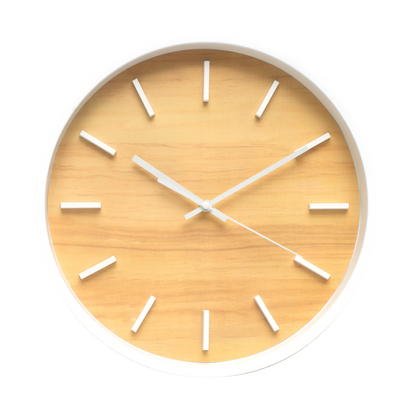 Moderno reloj de pared, perfecto para la cocina