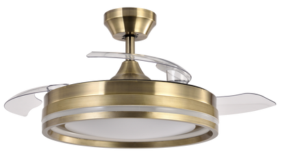 Ventilador de techo Cerrato Cuero de Fabrilamp con aspas desplegables, mostrando su diseño elegante y moderno.