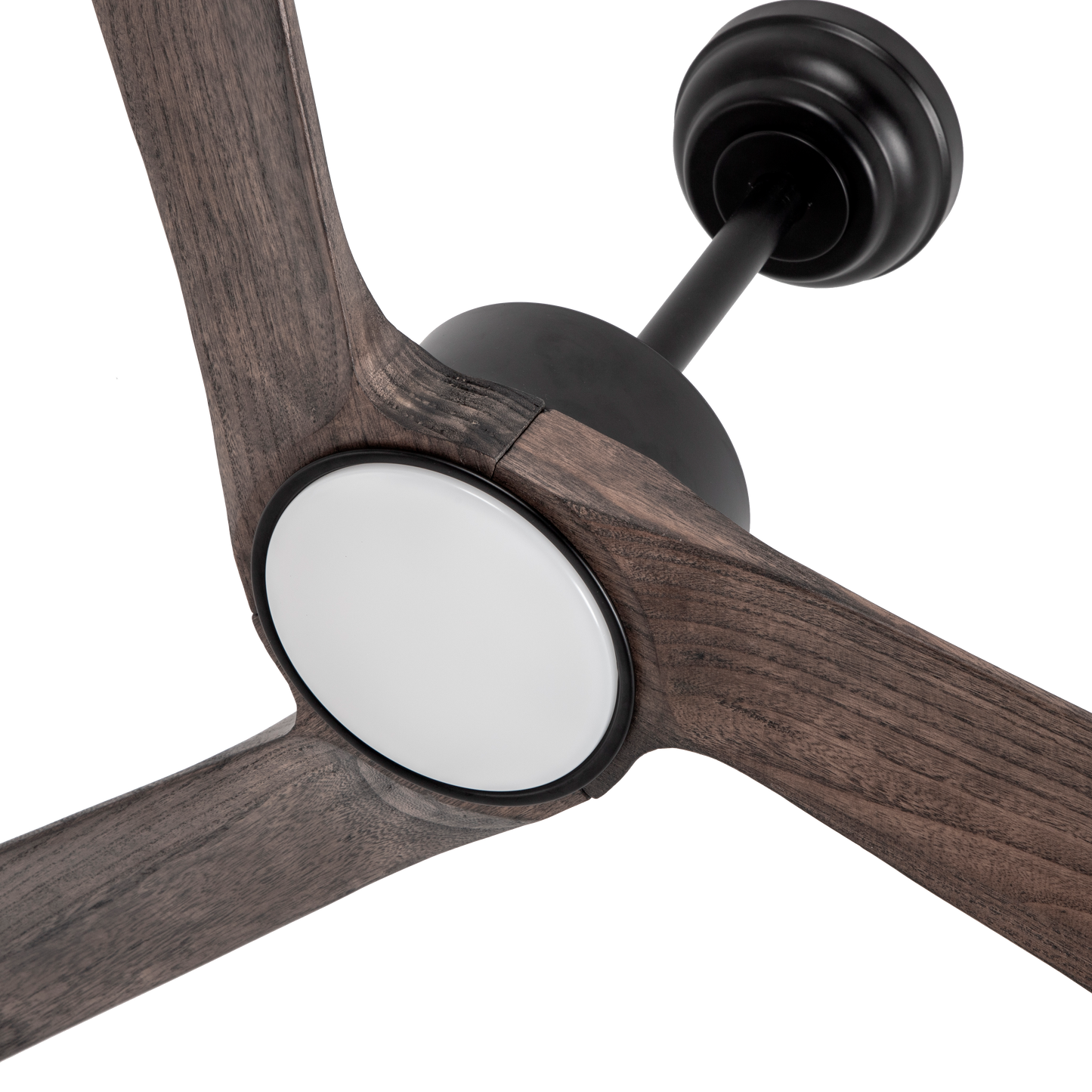 Moderno ventilador con luz Orinoco, perfecto para tu dormitorio