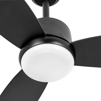 Moderno ventilador de techo ideal para el dormitorio